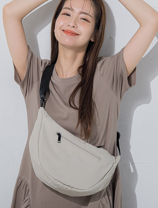 ＜VICKY＞【アクティブなお出かけに】防水防汚ショルダーボディBAG