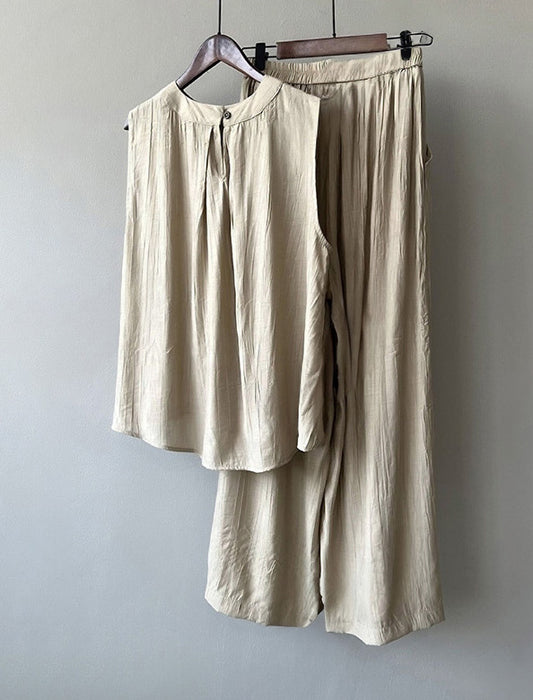 シンプル大人上品セットアップ